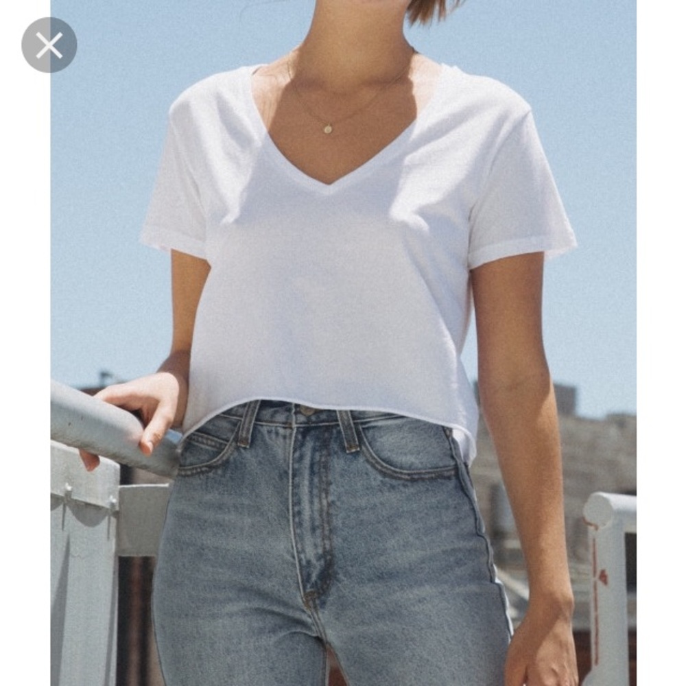 Crop V-neck